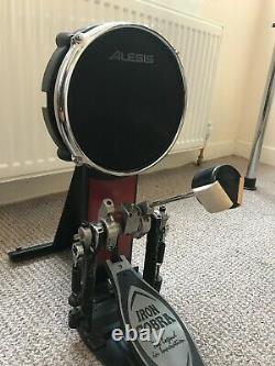 Alesis Crimson Drum Kit + Tama Iron Cobra HP900 double kick pedal + Pearl Throne