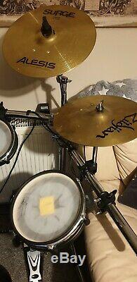 Alesis DM10 Pro Electronic Drum Kit + Metal Chokeable Surge Cymbals & Mesh Heads