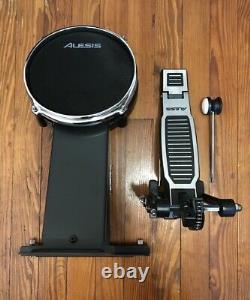 Alesis Mesh Kick Pad withPedal NEW 8 Bass Drum Electronic Kit Command DM10 Surge