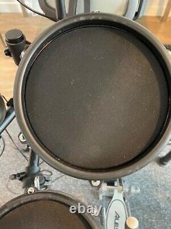 Alesis Nitro Electronic Drum with acoustic platform