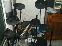 Alesis Nitro Electronic Mesh 8 Piece Drum Kit