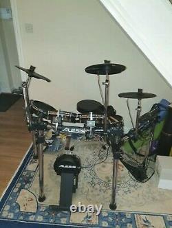 Alesis Surge Mesh Electronic Drum Kit immaculate condition Headphones/Sticks