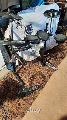 Alesis drum kit (DM6 MODULE)