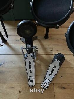 Alesis nitro mesh drum kit Good condition