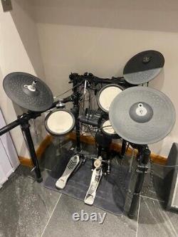 Black Yamaha Electronic Drum Kit Dtx540k (used)
