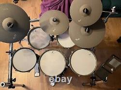 Efnote 3 E Drum kit (white) plus full rack and bags in excellent condition