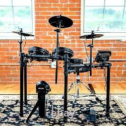 Electronic drum kit Alesis Nitro Mesh kit +Chord Stool