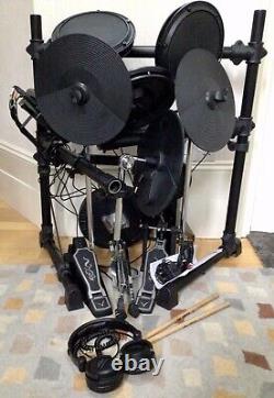 Legacy Electronic DD-505 E- Drum Kit, Stool, Headphones, Drum Sticks, VG Cond