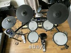 ROLAND TD15 VDrum Electronic Drum Kit In Good condiotion