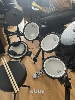 ROLAND TD-1DMK Electronic V-Drum Kit with Accessory Pack EXCELLENT CONDITION
