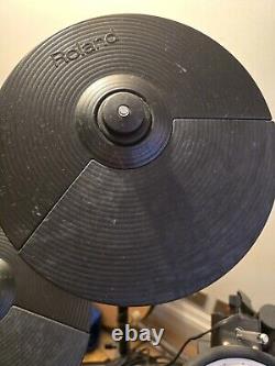 ROLAND TD-1DMK Electronic V-Drum kit with kick, headphones, stool, key & sticks
