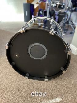 Roland KD200 MS Electronic Kick Drum 20 x 16 Incl. Drum Case