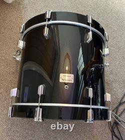 Roland KD200 MS Electronic Kick Drum 20 x 16 Incl. Drum Case