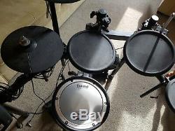 Roland TD11K Electronic Drumkit, withDouble bass pedal & throne