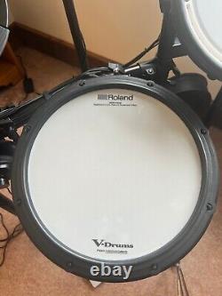 Roland TD17 V-Drums Electronic Drum Kit with Mesh Pads, Throne and Headphones