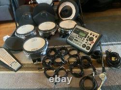 Roland TD8 Electronic Drum Kit Mesh Heads + Extra PD7 Pad + Roland PM 200 Amp