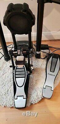 Roland TD-11KV Electronic Drum Kit with Stool, kick pedal, headphones BOXED