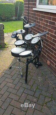 Roland TD-11KV Electronic drum kit, Mesh heads, module, cymbals, pedals & stool
