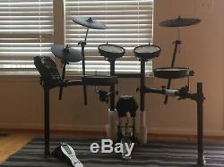 Roland TD-11KV V-Drums Electronic Drum Kit in great condition / pedal included
