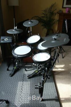 Roland TD-17KVX electronic V-drum kit. 6months old and in excellent condition