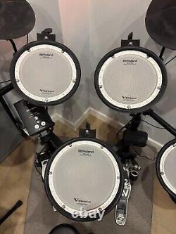 Roland TD-1KPX2 E-Drum Set (inc. Throne, Mat, Pedal, Caddy, Sticks, Headphones)