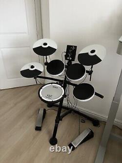 Roland TD-1KV Electronic Drum Kit + Mesh Head Snare + Original Box & Manual