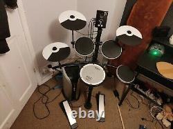 Roland TD-1K Electronic V Drum Kit & PM-03 Monitor