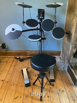 Roland TD-1K Electronic V Drum Kit + music book barely used, great condition