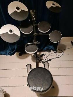 Roland TD-1K V-Drums Electronic Drum Kit including stool