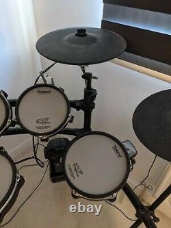 Roland TD-25KV Electronic V-Drums With Pearl High Hat Stand