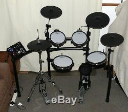 Roland TD-25KV NEW VERSION electronic V Drums kit with VH-11 hi hat SUPERB