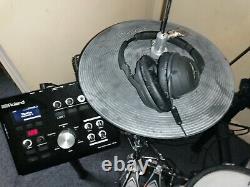 Roland TD-25KV electric drum kit Iron Cobra double bass pedal Bose headphones