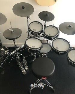 Roland TD 30KV electronic drum set with extra cymbals and mat. Immaculate