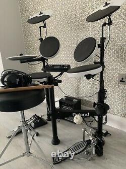 Roland TD-4KP Electronic Drum Kit with Stool, Headphones, Base Pedal, Amp