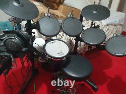 Roland TD-4 Electronic Drum Kit-Excellent