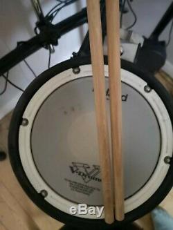 Roland TD-4 Electronic Drum Kit with V-drum pads