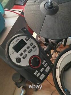 Roland V Drums TD-11KV Electronic drum kit With PM-10, Pearl Pedal & More