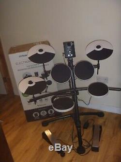 Roland td-1k v-drums electronic drum kit only used a few times. Boxed