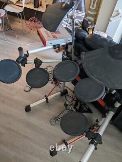 YAMAHA DTXPRESS 3 ELECTRONIC DRUM (price reduction) with bass pedal and stool