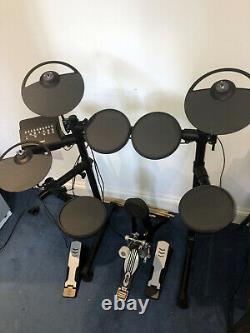 Yamaha DTX400K Electronic Digital Drum Kit Plus Kick Pad and Pedal