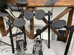 Yamaha DTX432K Electronic Drum kit with Fame MS600 drum monitor speakers