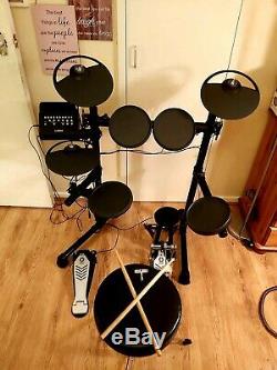 Yamaha DTX450K Electronic Drum Kit. Great Condition With Stool & Sticks