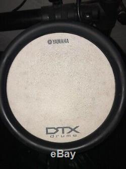 Yamaha DTX582K Electronic Digital Drum Kit, double peddle, extra crash symbol
