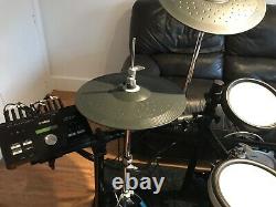 Yamaha DTX 582K Electronic Drum Kit. Roland TD. VDRUMS. Electric drums