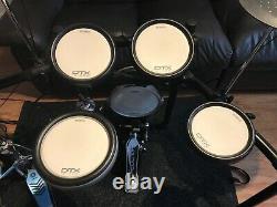 Yamaha DTX 582K Electronic Drum Kit. Roland TD. VDRUMS. Electric drums