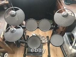 Yamaha DYX450K Electric Drum Kit and Throne
