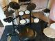Yamaha Dtx582k Electronic Drum Kit + Double Pedal, Throne, Mat And Practice Pad