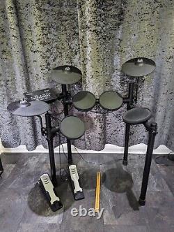 Yamaha Electronic Drum Kit DTX402